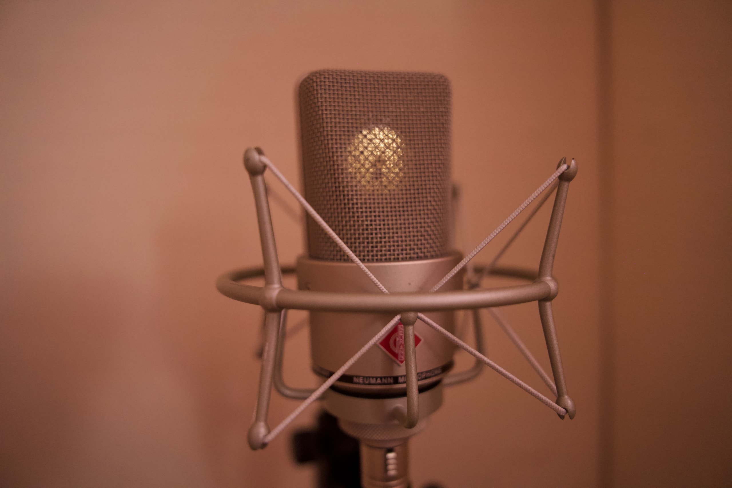 Neumann TLM 103